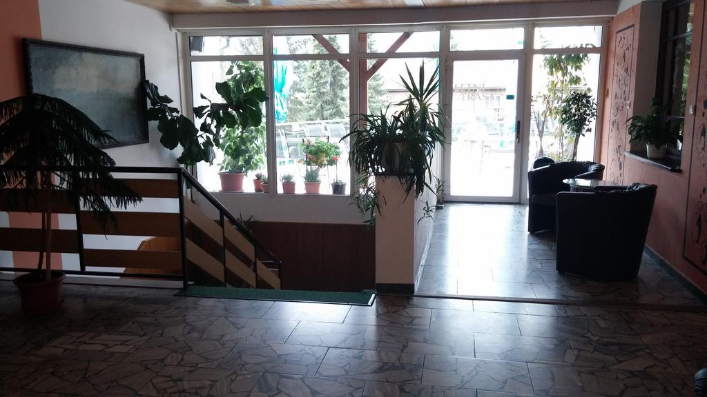 Hotel Rozvoj Klatovy Zewnętrze zdjęcie